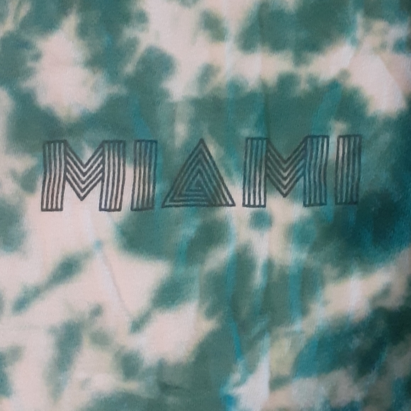 Urban Trends Miami Tye Dye T-shirt - Picture 2 of 4